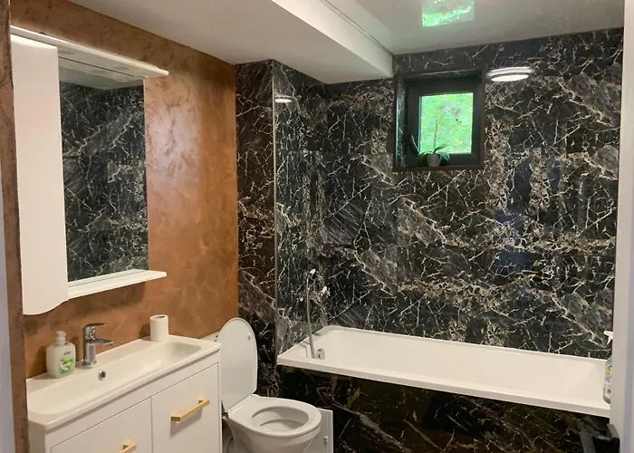 アパート Maya Lumina